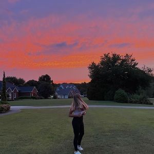 Meet your Posher, Amelia